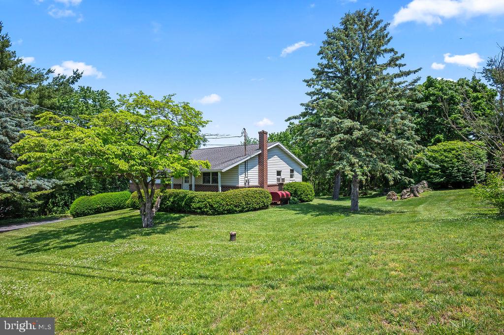 65 Klines Road Mertztown, PA 19539 - Photo 5 of 44