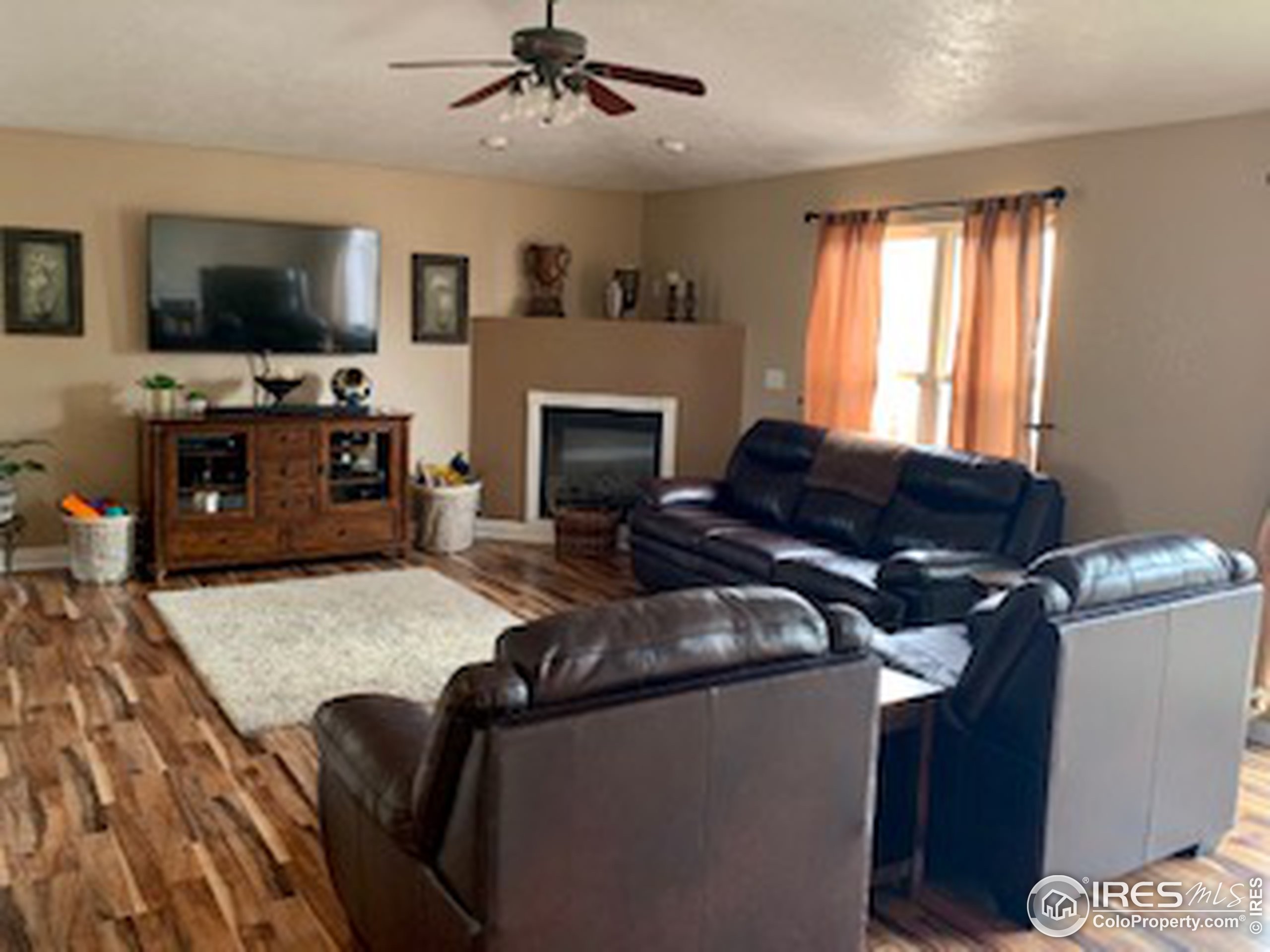 5806 29th St Road Greeley, CO 80634 - Photo 7 of 36