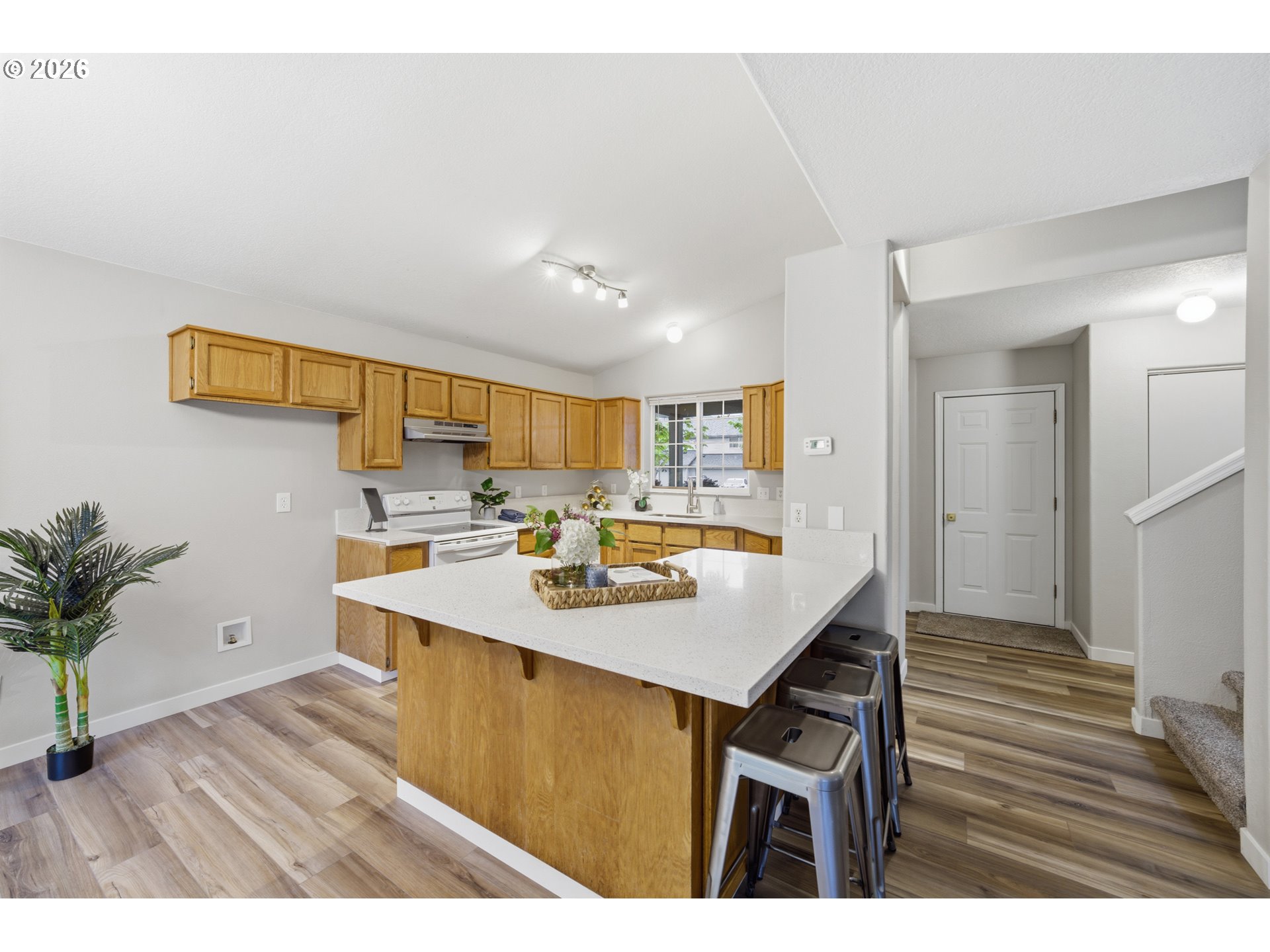 18974 Southwest Christopher Drive Beaverton, OR 97003 - Photo 12 of 30 Kitchen