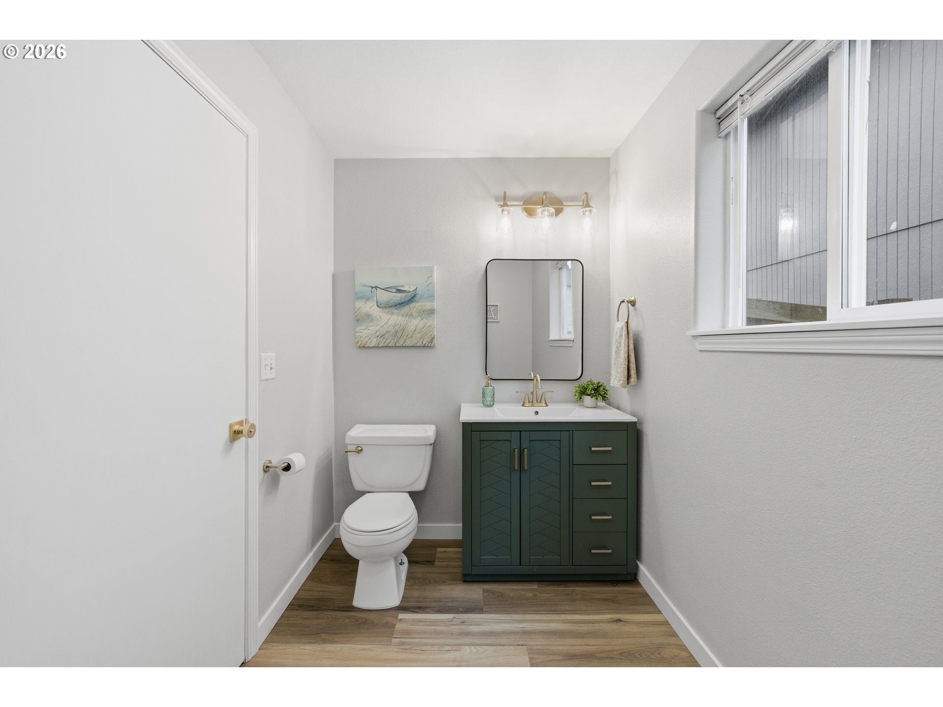 18974 Southwest Christopher Drive Beaverton, OR 97003 - Photo 8 of 30 Bathroom