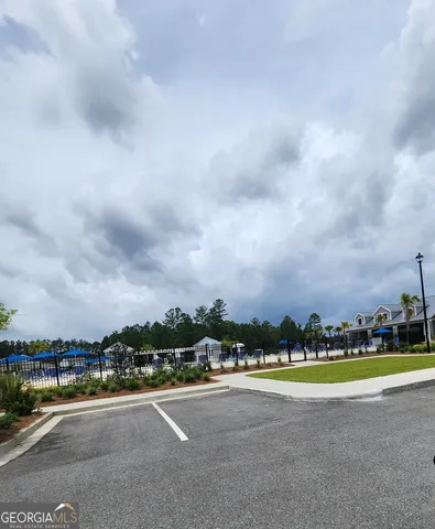 a view of a tennis court