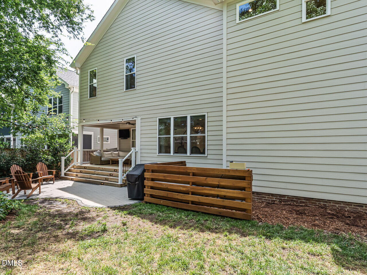 609 New Road Raleigh, NC 27608 - Photo 45 of 54 040-1280x960-rear-view