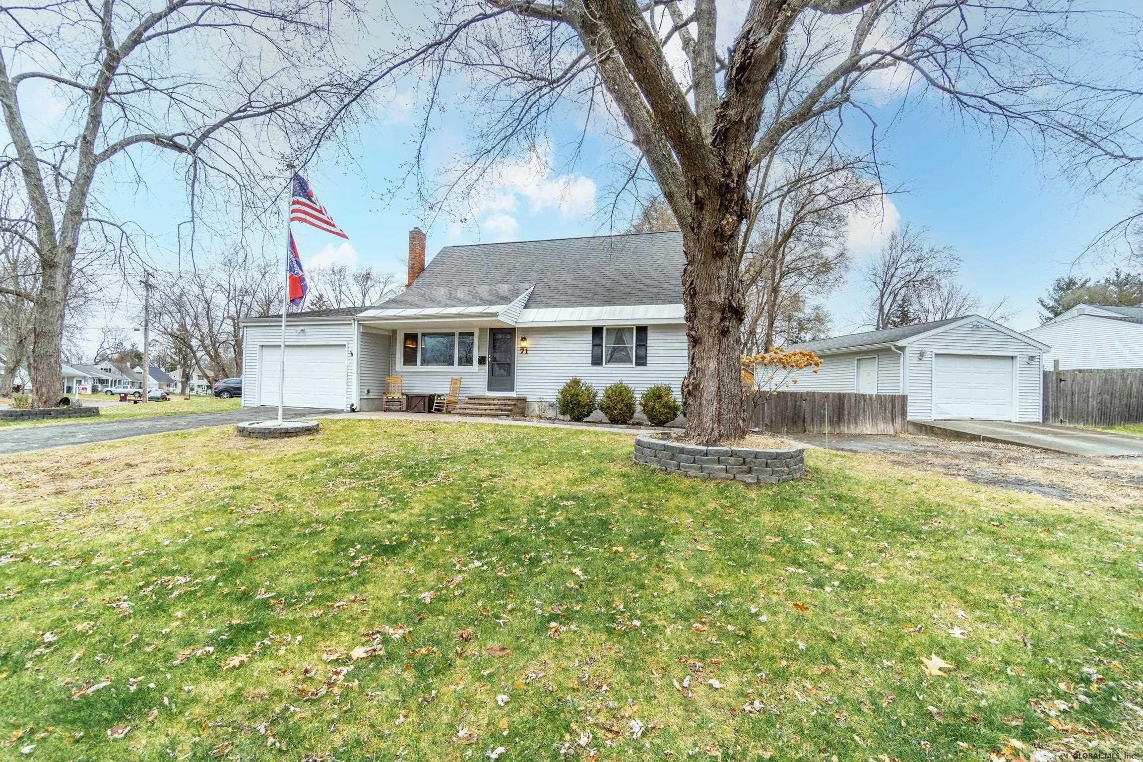 71 Southgate Road Colonie, NY 12211 - Photo 3 of 33 Photo 3