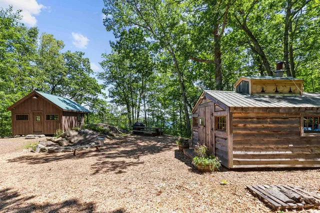 $1,150,000 | 23 Deadreckoning Point, Laconia, NH 03246