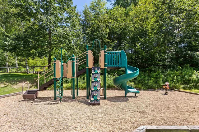 $1,150,000 | 23 Deadreckoning Point, Laconia, NH 03246