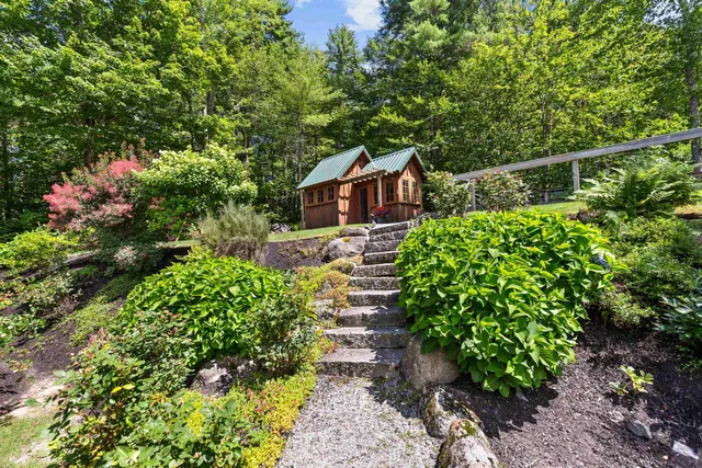 $1,150,000 | 23 Deadreckoning Point, Laconia, NH 03246