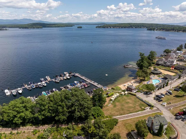 $1,150,000 | 23 Deadreckoning Point, Laconia, NH 03246