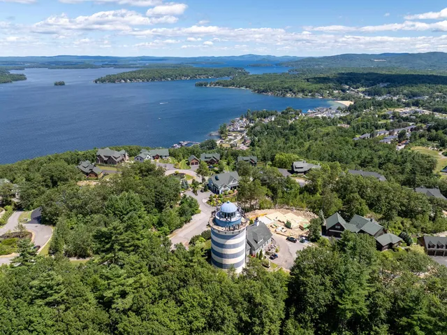 $1,150,000 | 23 Deadreckoning Point, Laconia, NH 03246