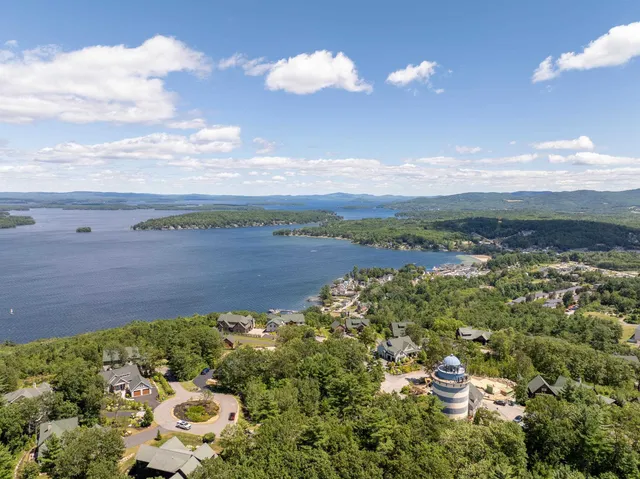 $1,150,000 | 23 Deadreckoning Point, Laconia, NH 03246