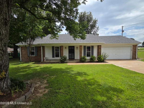 $260,000 | 7018 Dewberry Cove, Olive Branch, MS 38654