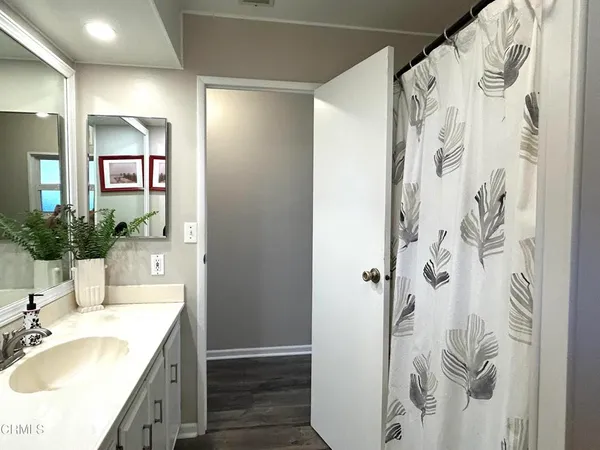 $364,900 | 4700 Aurora Drive, Unit 25, Ventura, CA 93003