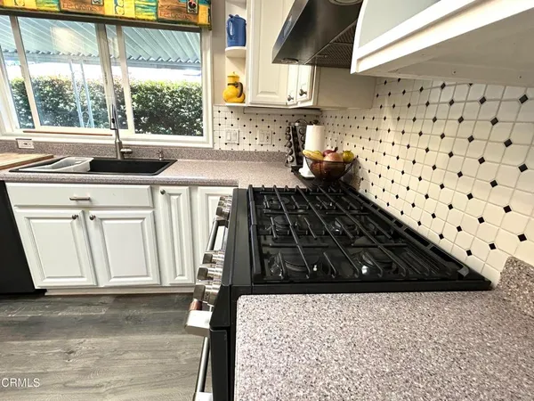 $364,900 | 4700 Aurora Drive, Unit 25, Ventura, CA 93003