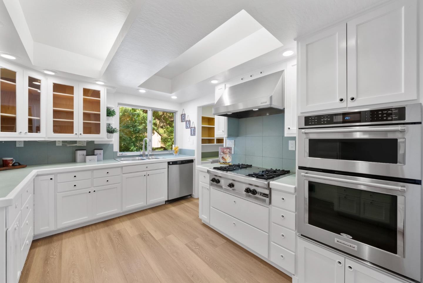 21100 Summit Road Los Gatos, CA 95033 - Photo 12 of 37 Gallery Image 12