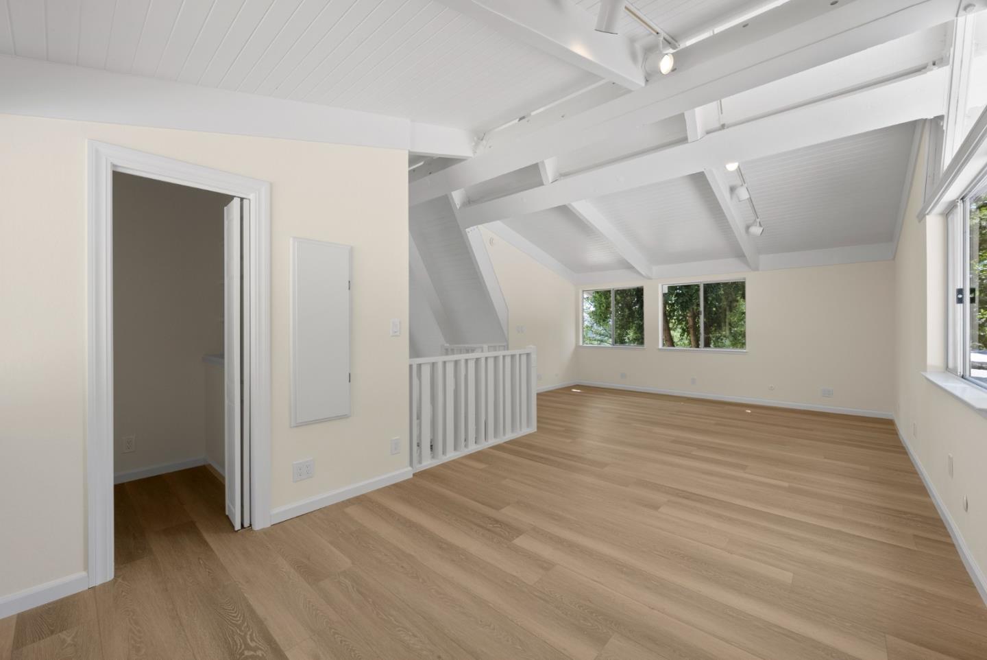 21100 Summit Road Los Gatos, CA 95033 - Photo 27 of 37 Gallery Image 27