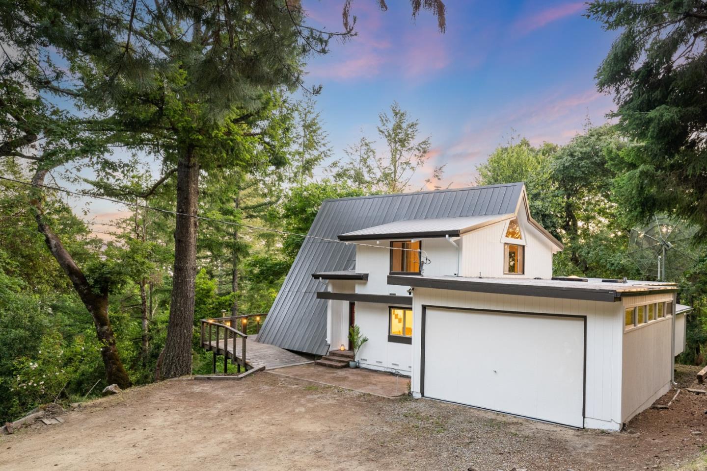 21100 Summit Road Los Gatos, CA 95033 - Photo 7 of 37 Gallery Image 7