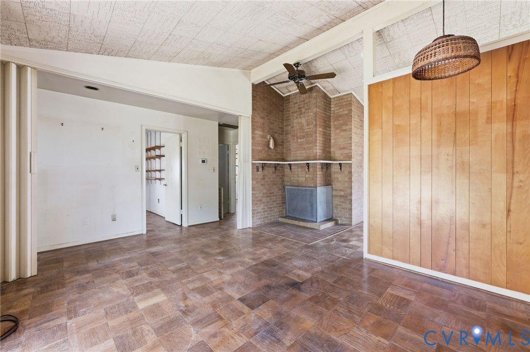 703 Compton Road Colonial Heights, VA 23834 - Photo 6 of 21 Gallery Image 6