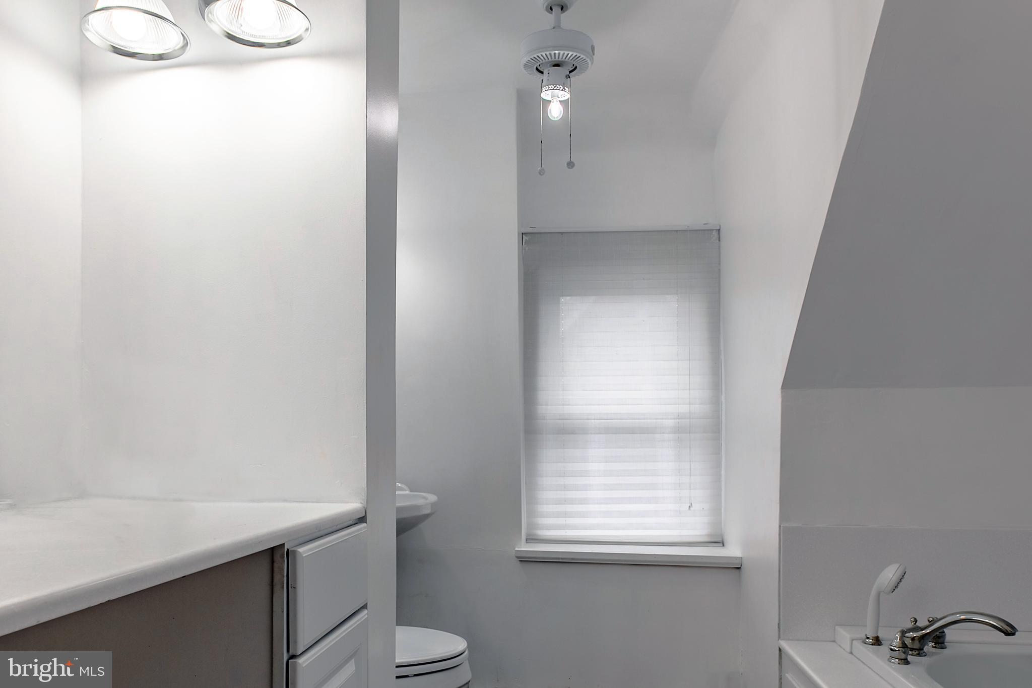 305 Davis Road Havertown, PA 19083 - Photo 17 of 20
