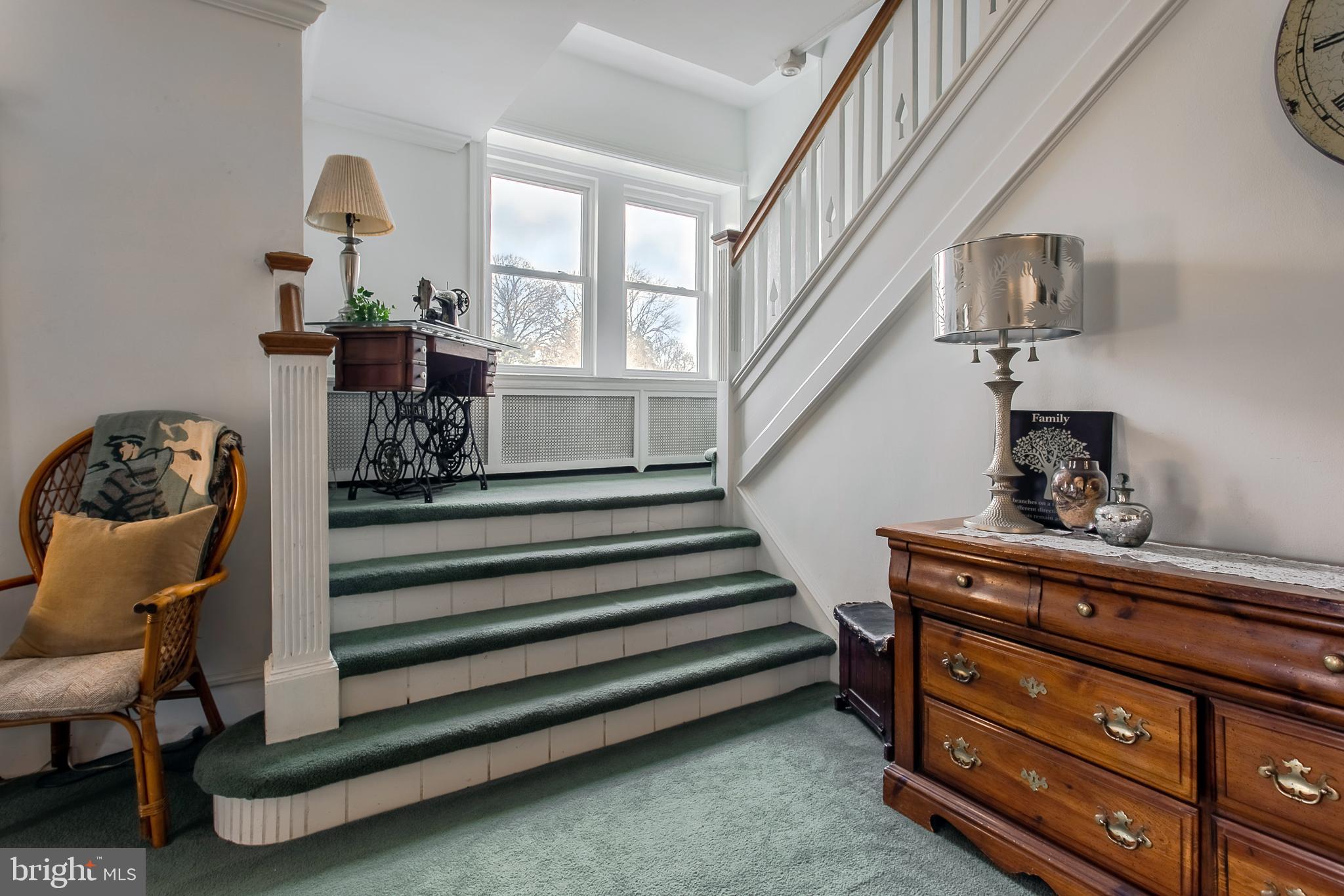 305 Davis Road Havertown, PA 19083 - Photo 4 of 20