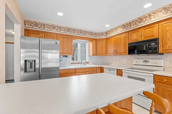 $310,000 | 3213 North Mistwood Lane, Unit 13, Appleton, WI 54914