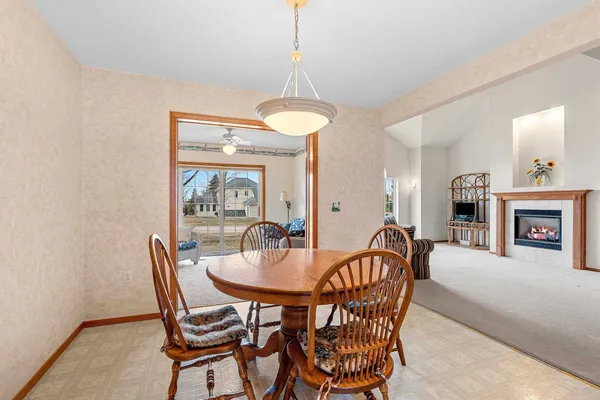 $310,000 | 3213 North Mistwood Lane, Unit 13, Appleton, WI 54914