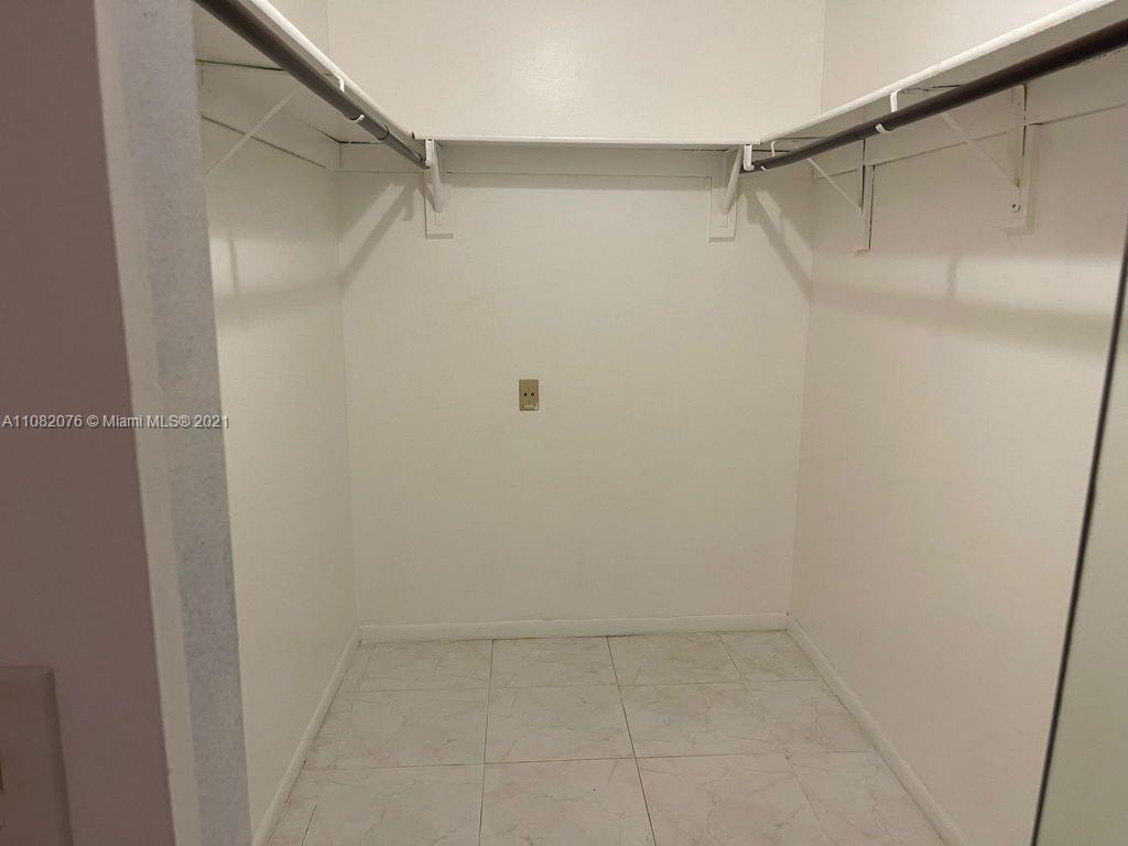 6449 Pinehurst Circle, Unit C25 Tamarac, FL 33321 - Photo 4 of 22 a view of a room