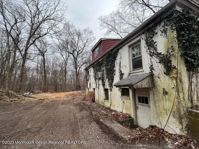 34 Brown Road Morganville, NJ 07751 - Photo 3 of 15 Side of House