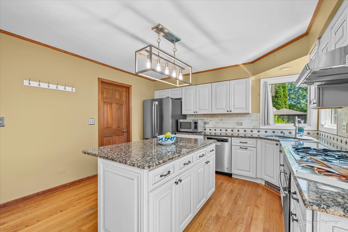 265 Moders Road Cary, IL 60013 - Photo 12 of 41