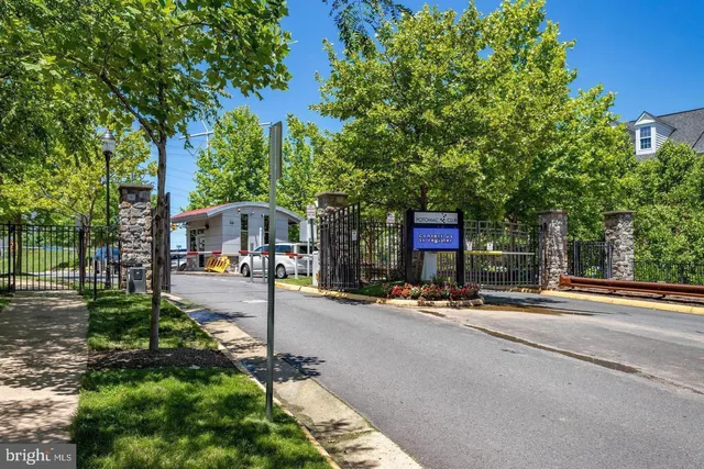 $420,000 | 15177 Lancashire Drive, Woodbridge, VA 22191