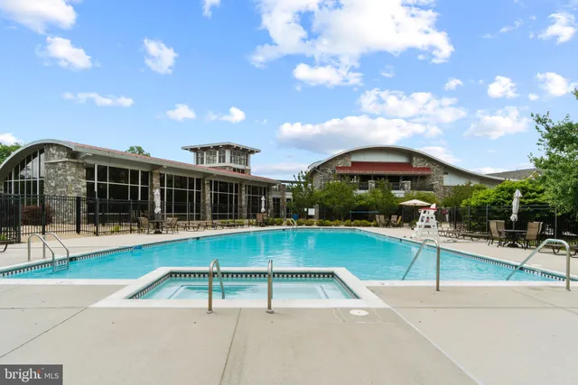 $420,000 | 15177 Lancashire Drive, Woodbridge, VA 22191