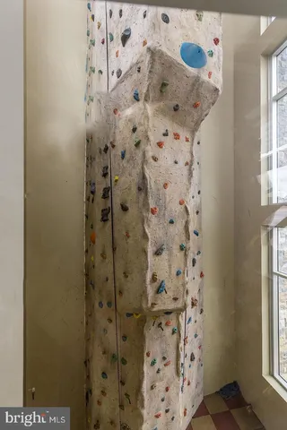 $420,000 | 15177 Lancashire Drive, Woodbridge, VA 22191