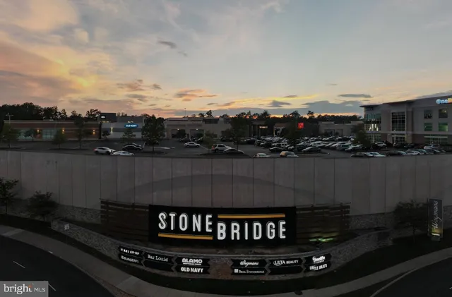 $420,000 | 15177 Lancashire Drive, Woodbridge, VA 22191