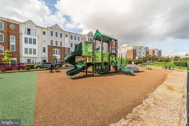 $420,000 | 15177 Lancashire Drive, Woodbridge, VA 22191