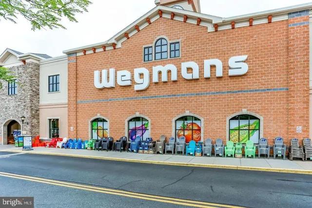 $420,000 | 15177 Lancashire Drive, Woodbridge, VA 22191