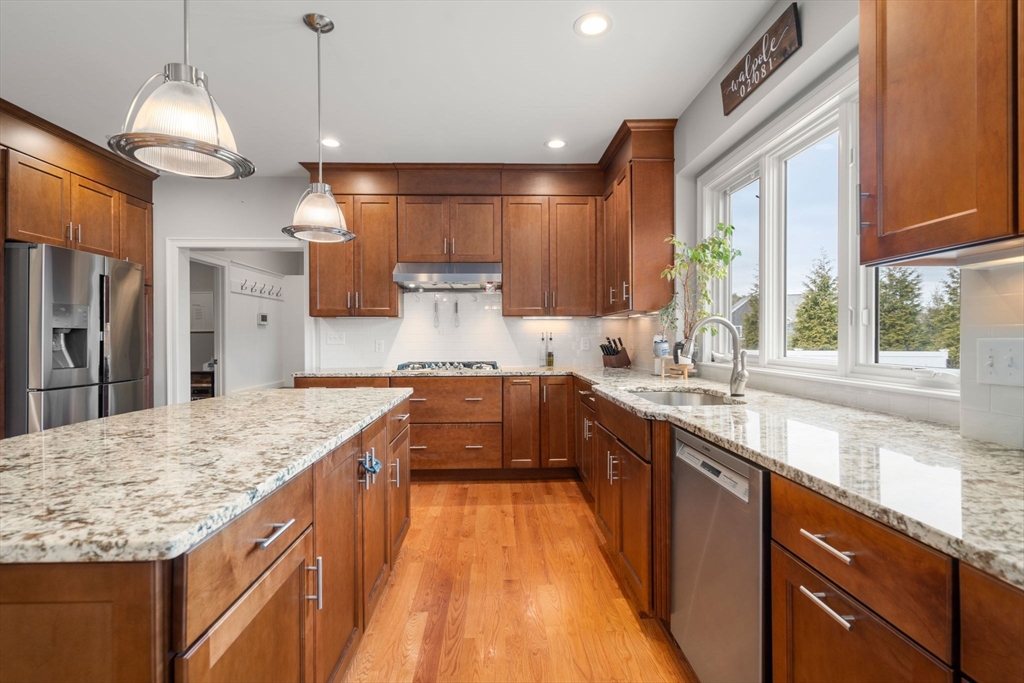 8 Yonker Place Walpole, MA 02081 - Photo 13 of 39