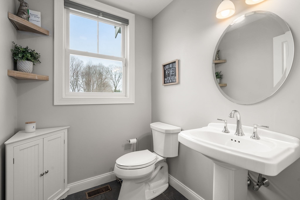 8 Yonker Place Walpole, MA 02081 - Photo 15 of 39