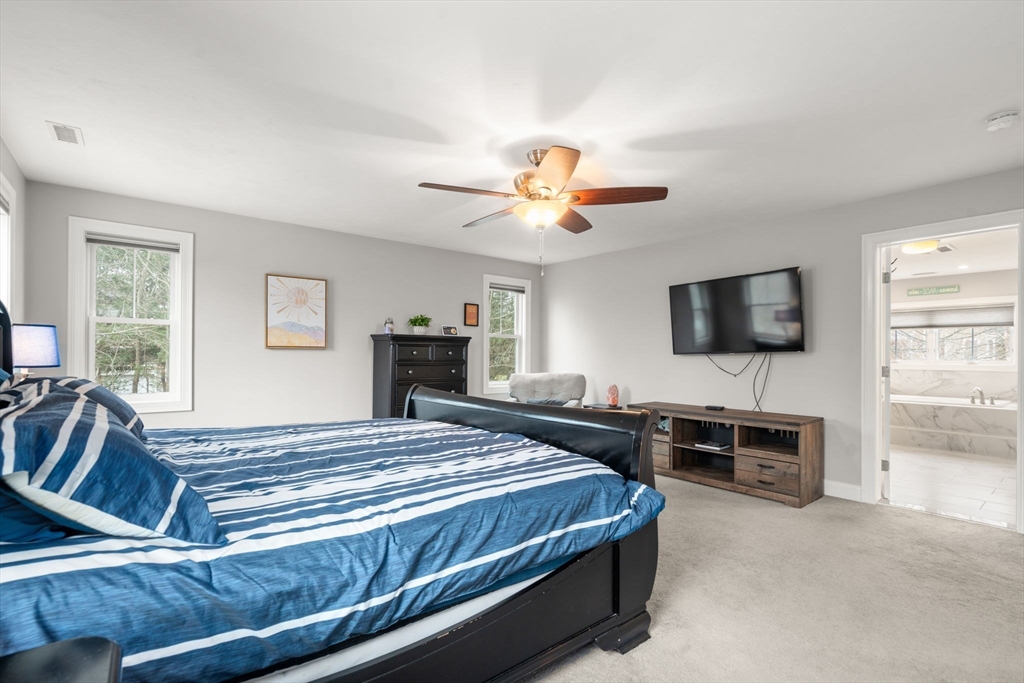 8 Yonker Place Walpole, MA 02081 - Photo 18 of 39