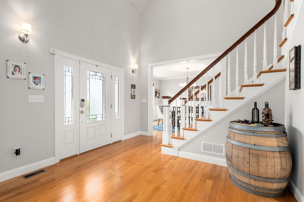 8 Yonker Place Walpole, MA 02081 - Photo 3 of 39