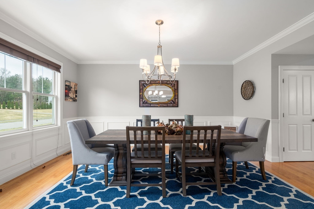 8 Yonker Place Walpole, MA 02081 - Photo 4 of 39