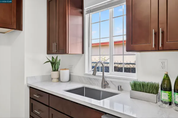 $439,900 | 335 South 26th Street, Richmond, CA 94804