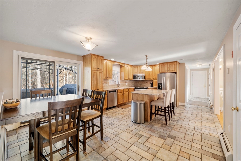 12 Thistle Lane Rochester, MA 02770 - Photo 14 of 39