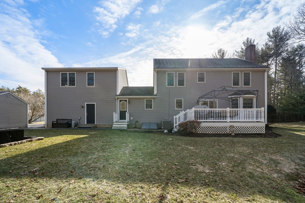 12 Thistle Lane Rochester, MA 02770 - Photo 6 of 39