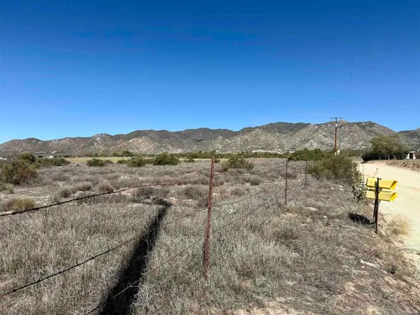 a view of an outdoor space