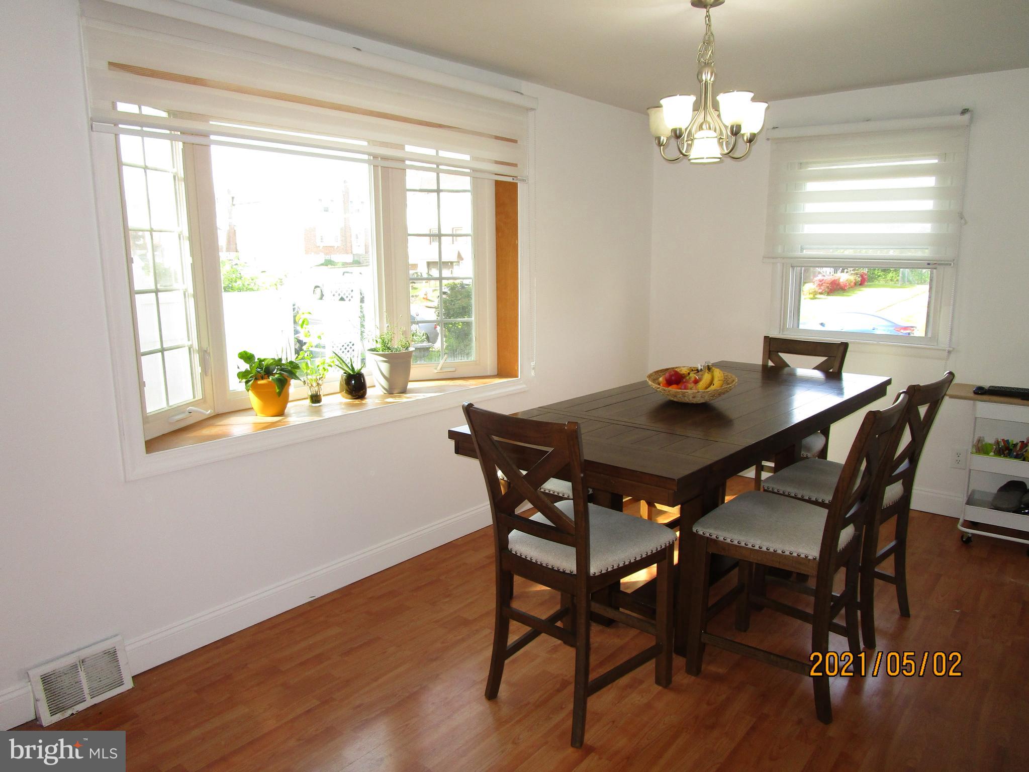 1146 Morefield Road Philadelphia, PA 19115 - Photo 13 of 30 Dining Rm