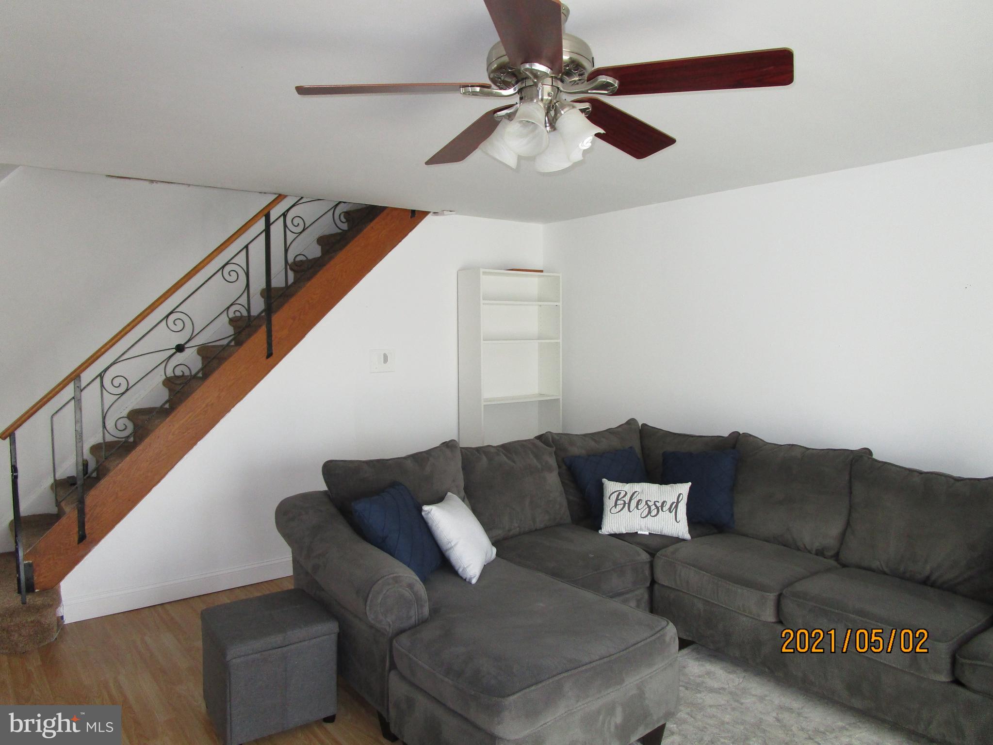1146 Morefield Road Philadelphia, PA 19115 - Photo 18 of 30 Living Rm