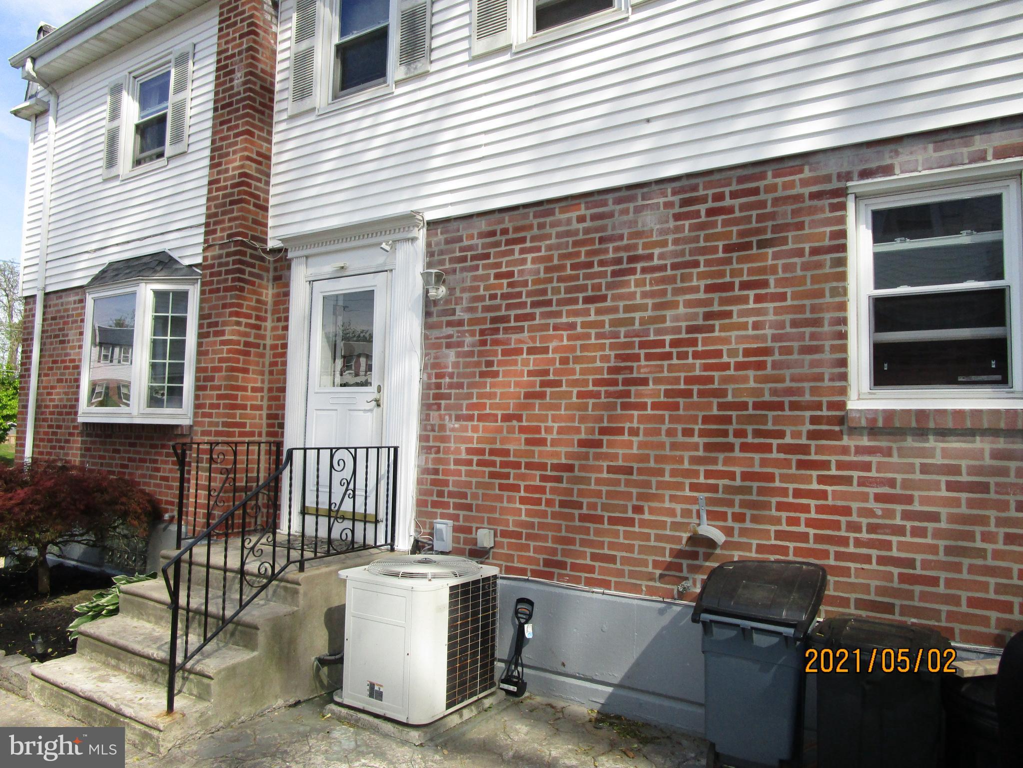 1146 Morefield Road Philadelphia, PA 19115 - Photo 5 of 30 Side Main Entrance