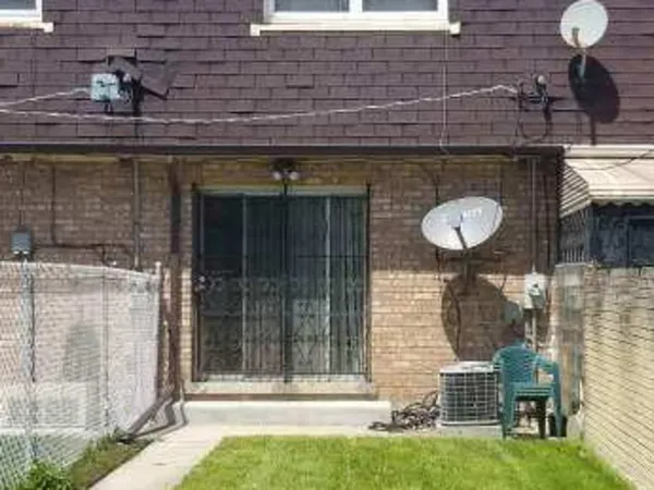 $149,900 | 351 East 91st Street, Unit A, Chicago, IL 60619