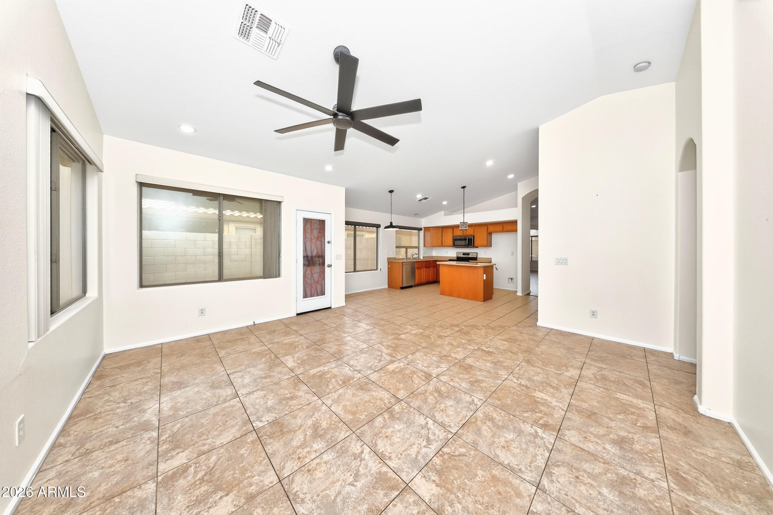 5016 South Rovey Parkway Buckeye, AZ 85326 - Photo 12 of 31 DSC00013