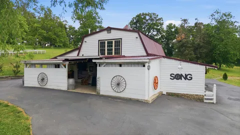 $2,495,000 | 2455 Long Hollow Pike, Hendersonville, TN 37075