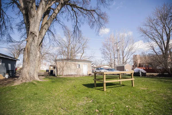 $124,900 | 107 East 4th Street, Morris, MN 56267