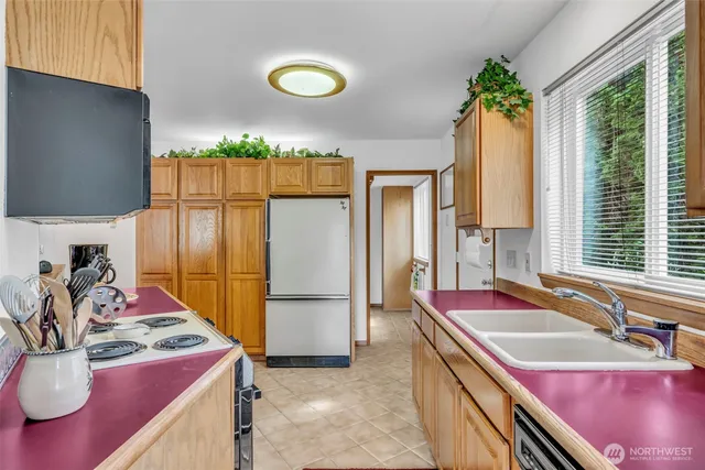 $699,000 | 303 North B Street, Roslyn, WA 98941